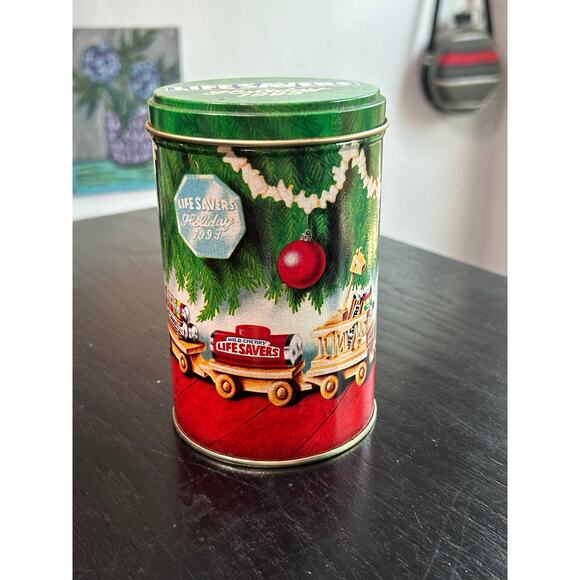 1993- vintage decorative Life Savers Christmas Train Decorative Tin- Cylinder100 - Picture 1 of 6